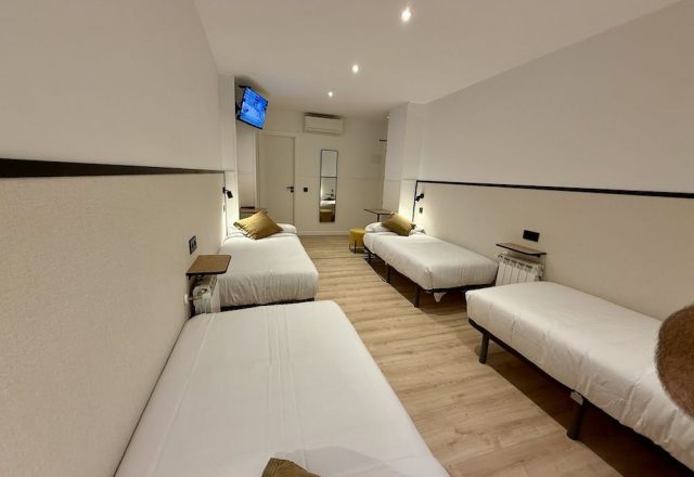 Habitación familiar con balcón