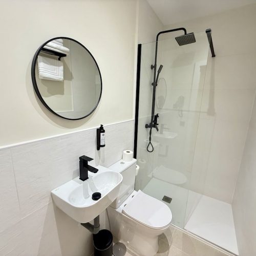 Habitación twin con baño